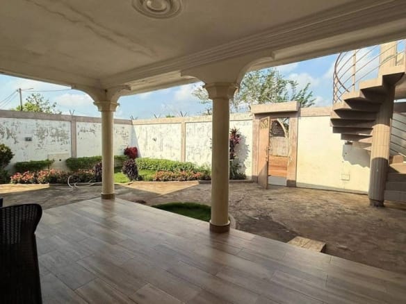 Villa moderne 5 chambres à Maria Gléta 5