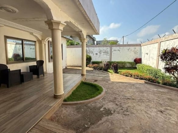Villa moderne 5 chambres à Maria Gléta 8