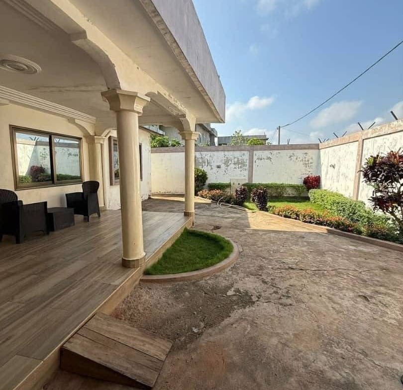 Villa moderne 5 chambres à Maria Gléta 8
