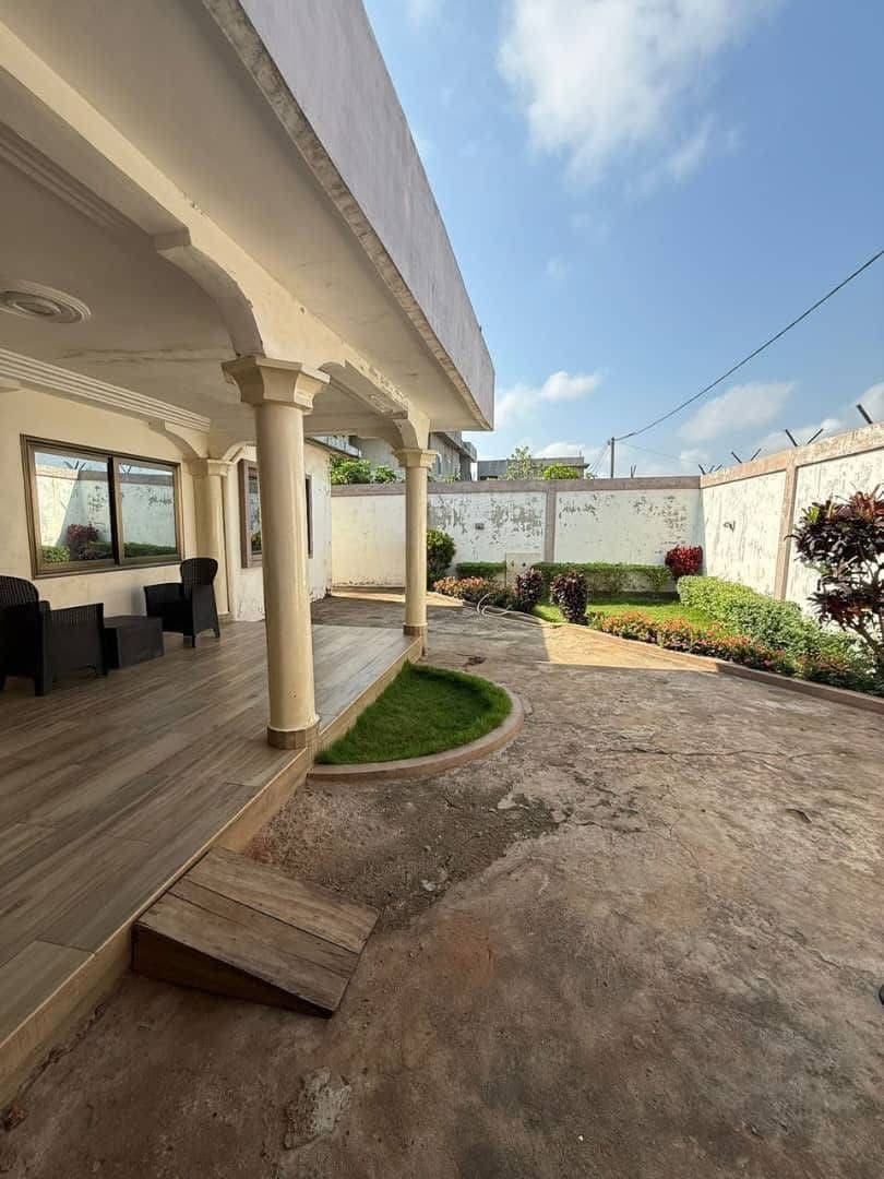 Villa moderne 5 chambres à Maria Gléta 8