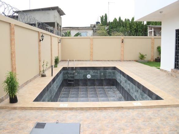 Villa moderne avec piscine à Tokoin Casablanca 3
