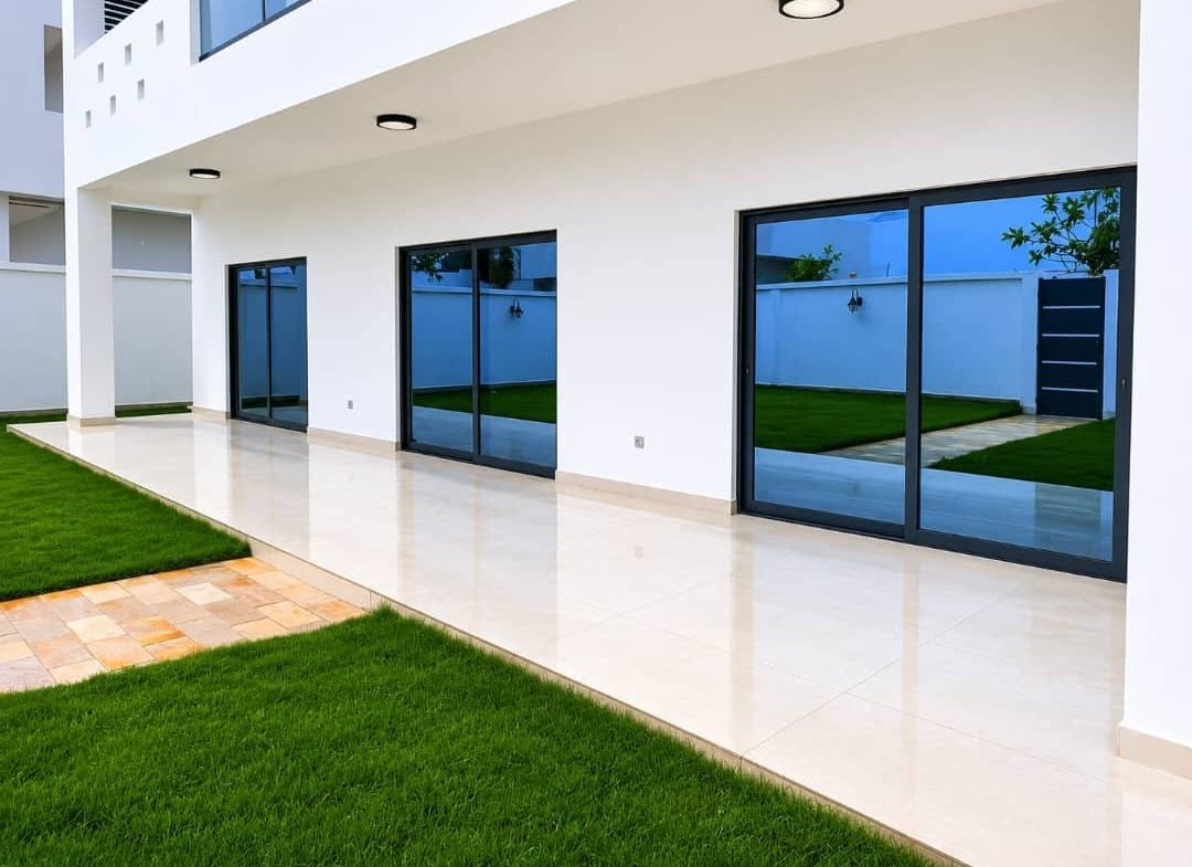 Villa neuve avec jardin à Akpakpa CNSAD