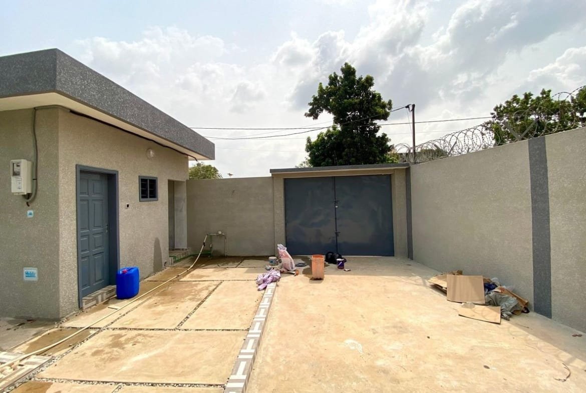 Villa neuve avec titre foncier à Calavi Agori 3