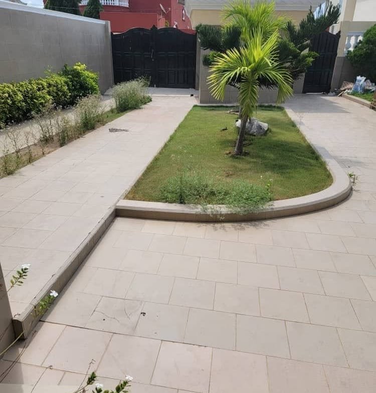 Villa triplex avec piscine et vue sur mer à Cotonou 10