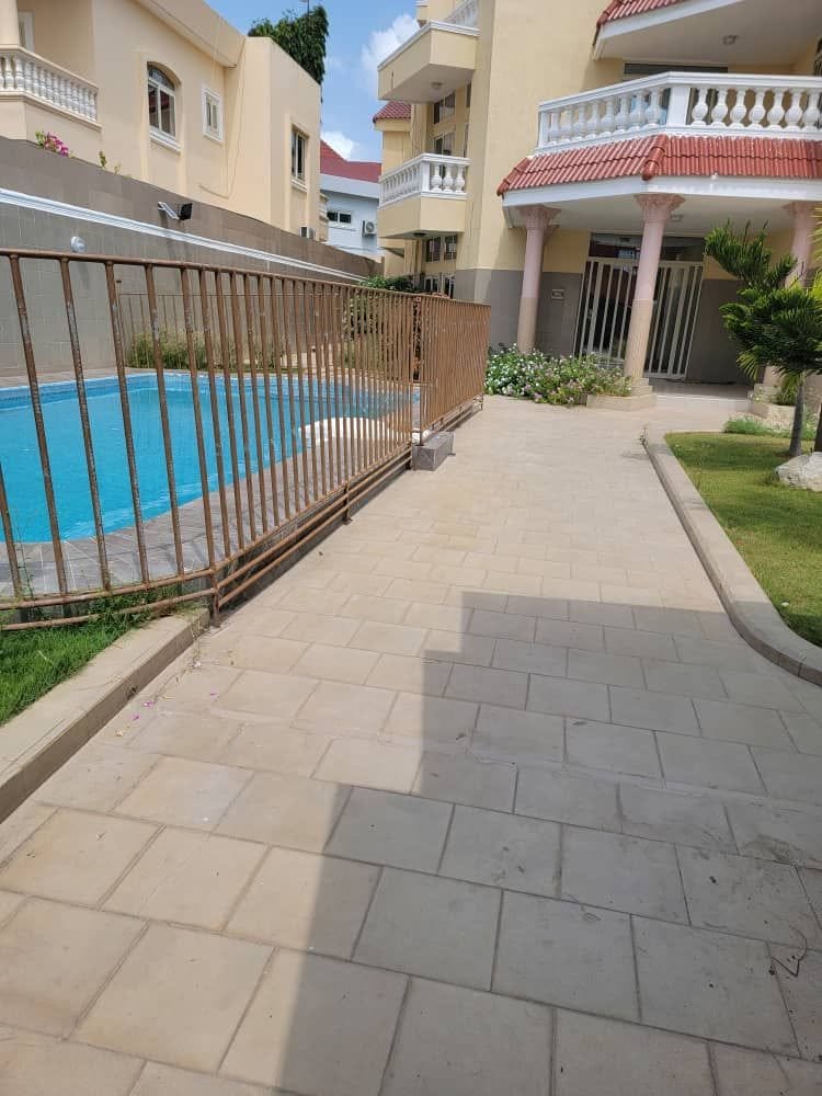 Villa triplex avec piscine et vue sur mer à Cotonou 5