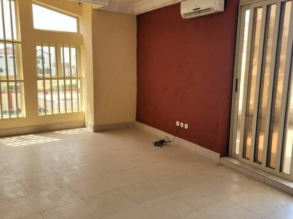 Villa triplex avec piscine et vue sur mer à Cotonou 7