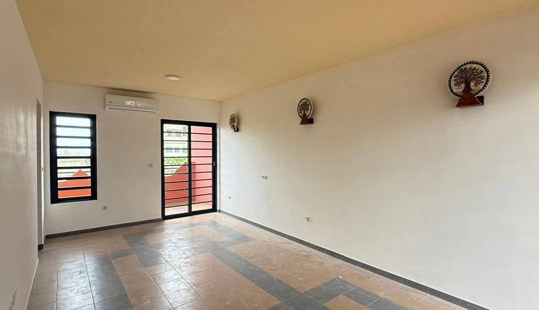Villa vue mer à louer à Fidjrossè Cotonou 4