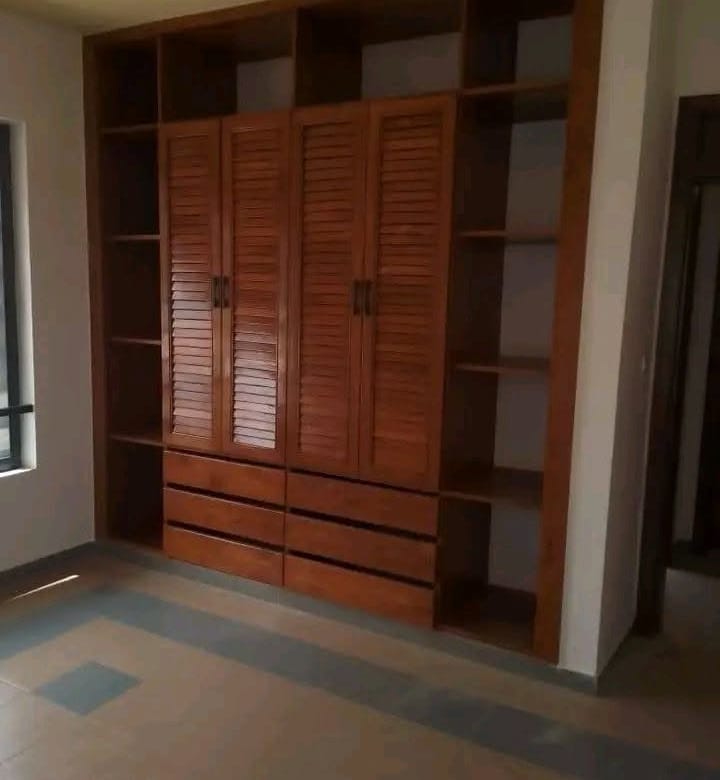 Villa vue mer à louer à Fidjrossè Cotonou 8