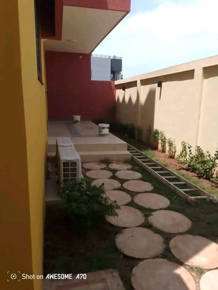 Villa vue mer à louer à Fidjrossè Cotonou 9