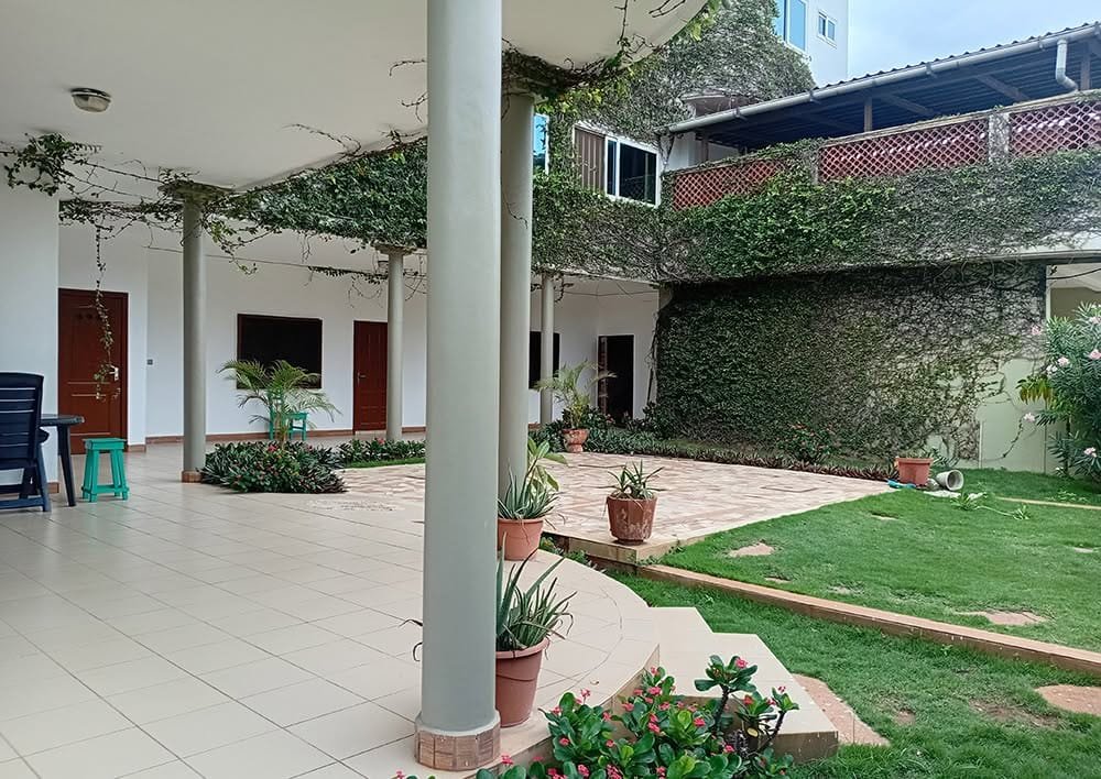 Villa vue mer à vendre à Akpakpa 5