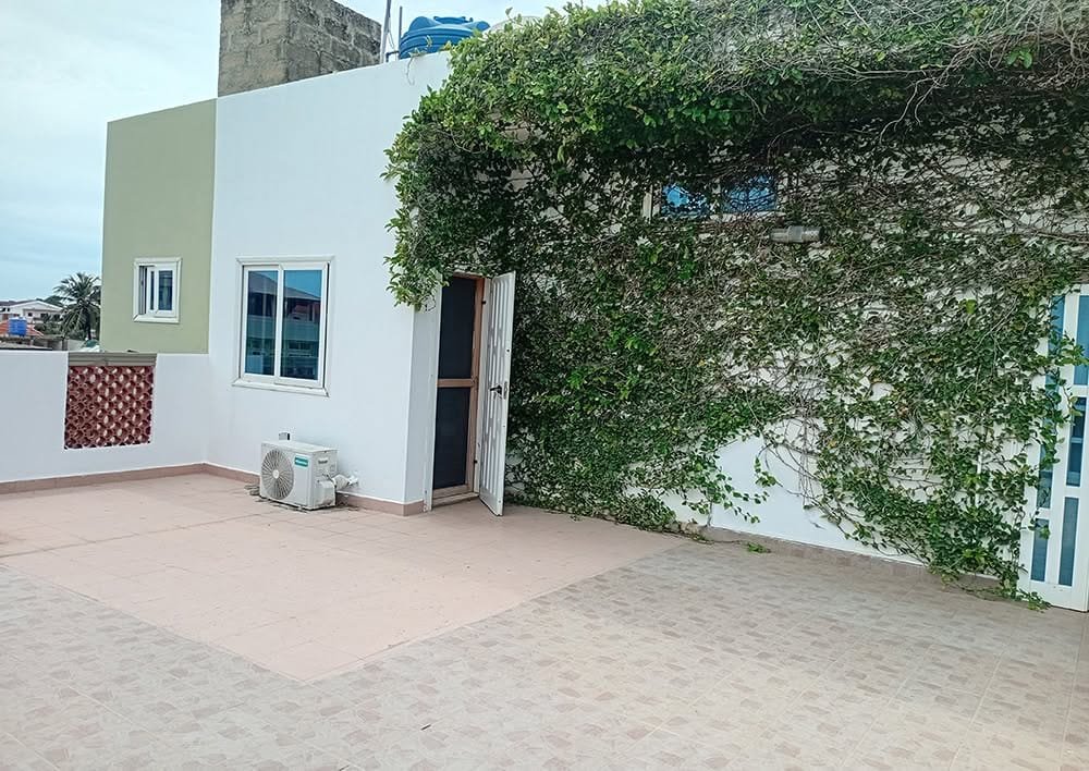 Villa vue mer à vendre à Akpakpa 7