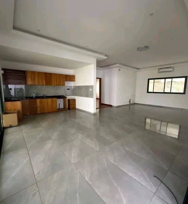 Appartement 2 chambres avec jardin privé à Fidjrossè Plage 5