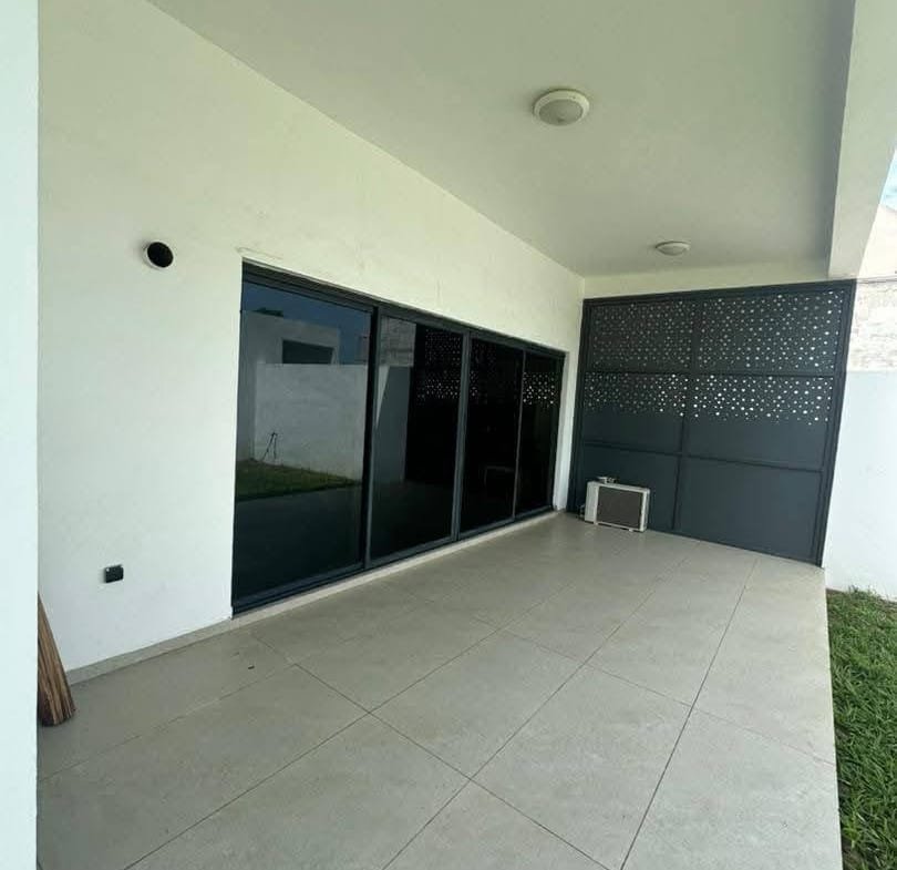 Appartement 2 chambres avec jardin privé à Fidjrossè Plage 6