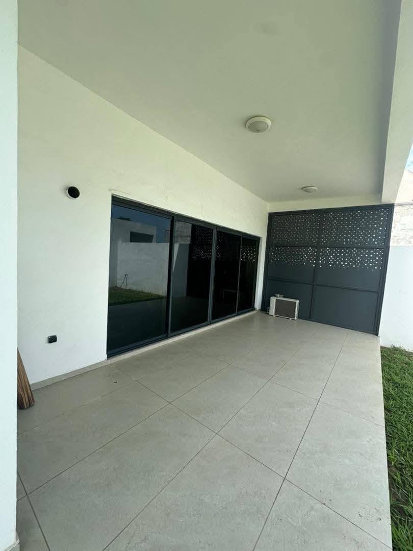 Appartement 2 chambres avec jardin privé à Fidjrossè Plage 6