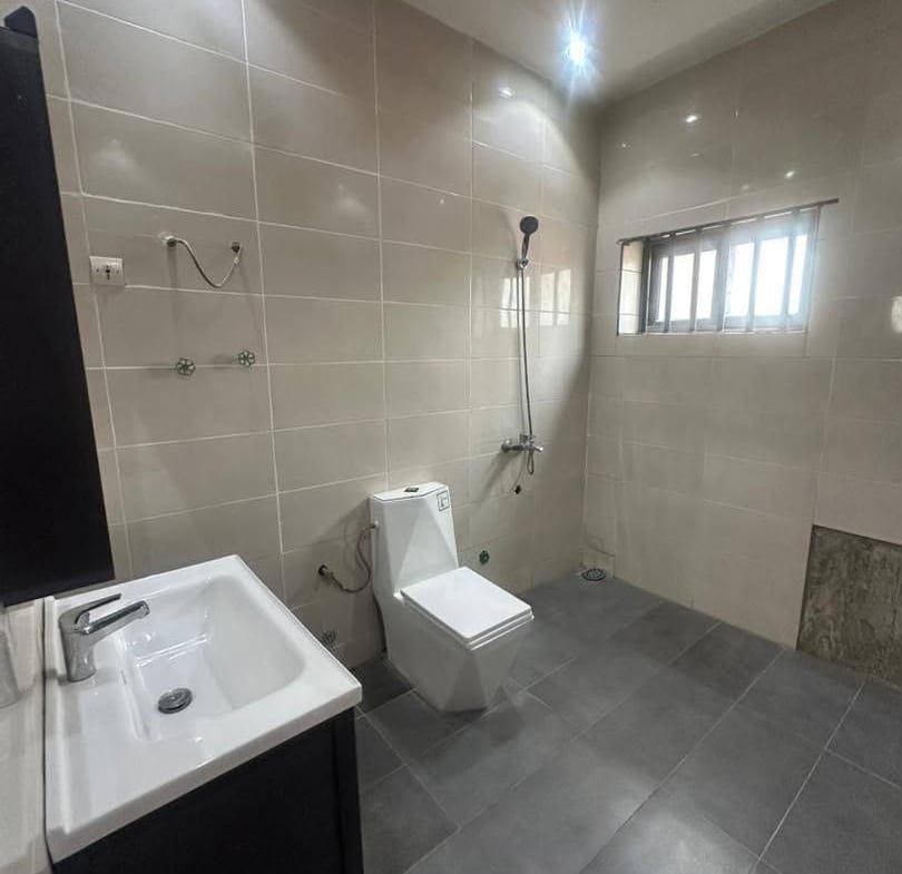 Appartement 3 chambres à Fidjrossè Plage 10