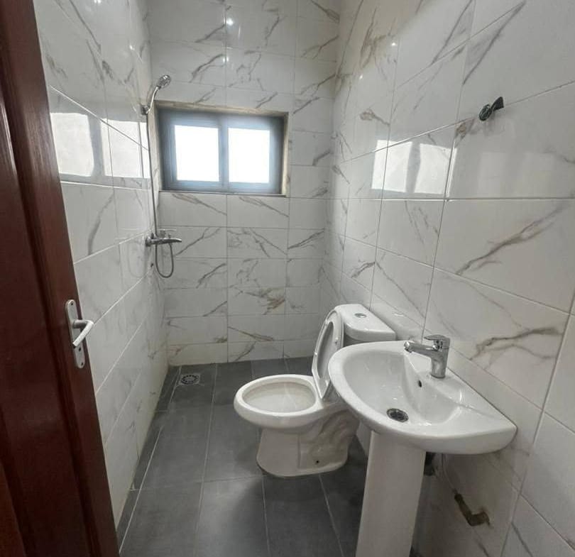 Appartement 3 chambres à Fidjrossè Plage 12