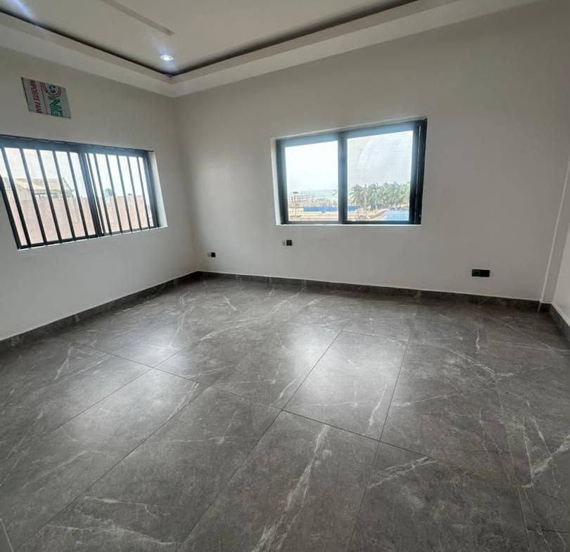 Appartement 3 chambres à Fidjrossè Plage 4