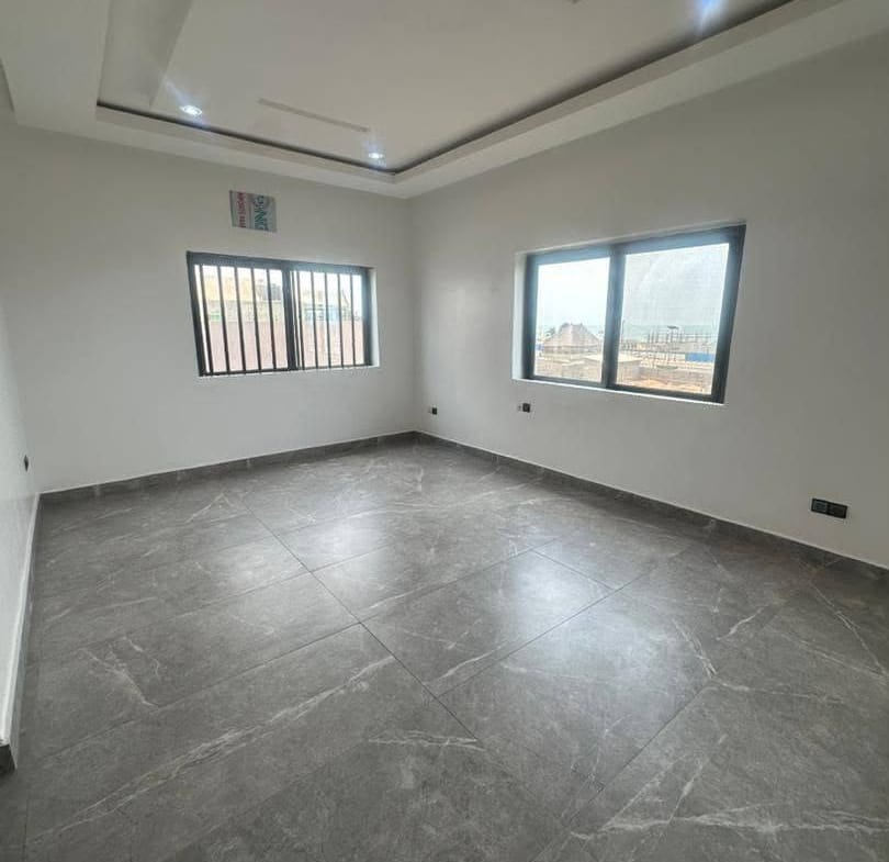 Appartement 3 chambres à Fidjrossè Plage 5