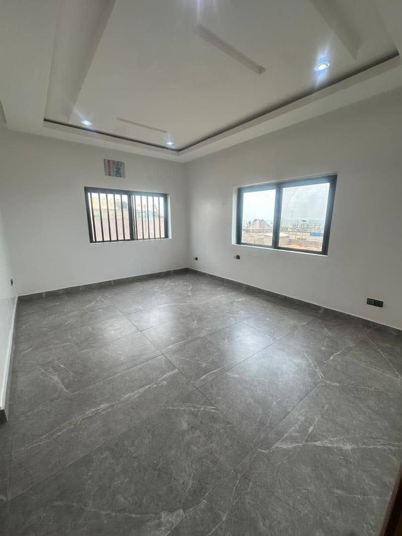 Appartement 3 chambres à Fidjrossè Plage 5