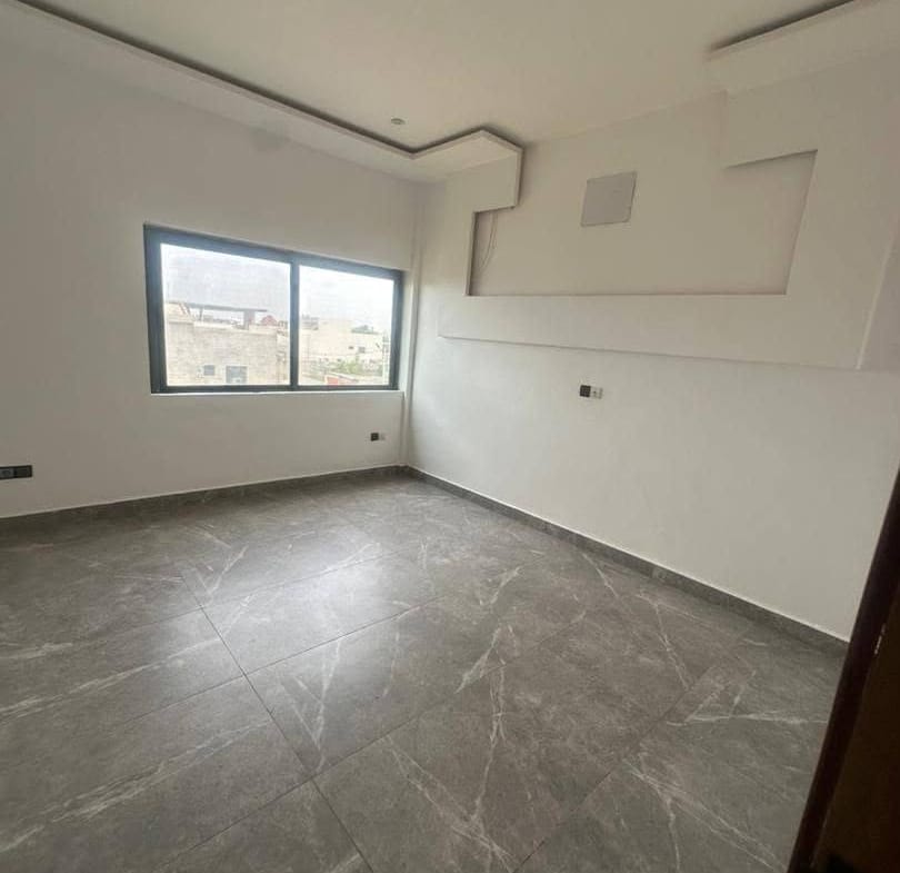 Appartement 3 chambres à Fidjrossè Plage 6
