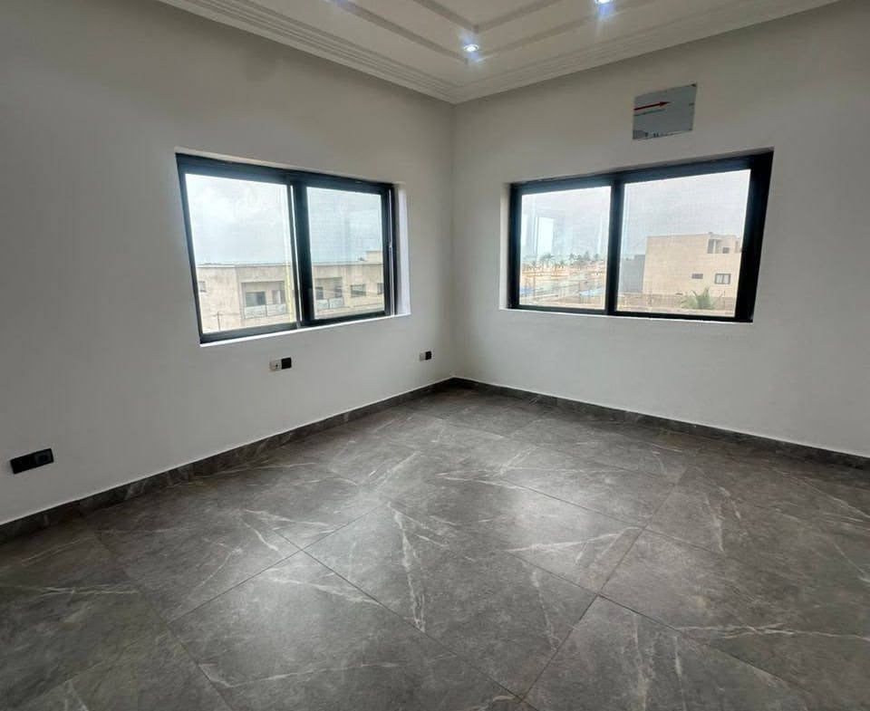 Appartement 3 chambres à Fidjrossè Plage 7