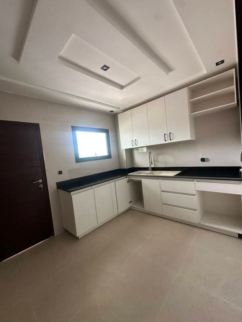 Appartement 3 chambres à louer à Camp Guézo 10