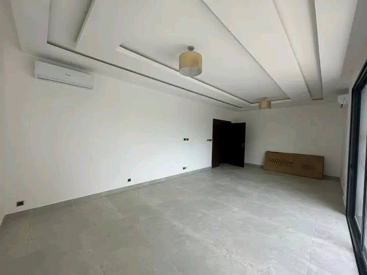 Appartement 3 chambres à louer à Camp Guézo 7