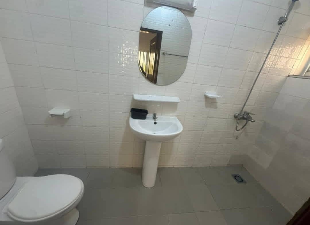 Appartement 3 chambres à louer à Fidjrossè Akogbato 9