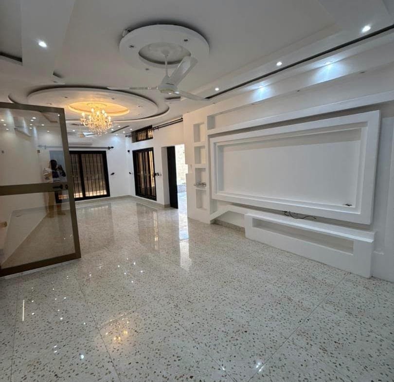 Appartement F4 neuf à Fidjrossè proche de la plage 11