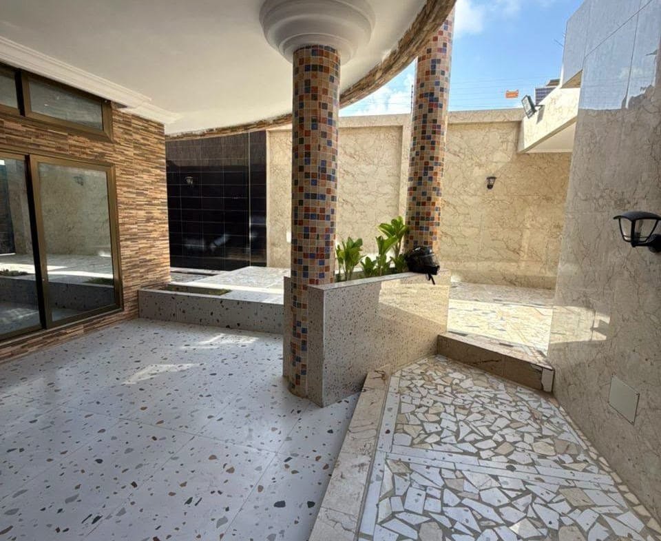 Appartement F4 neuf à Fidjrossè proche de la plage 15