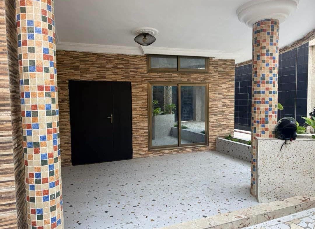 Appartement F4 neuf à Fidjrossè proche de la plage 3