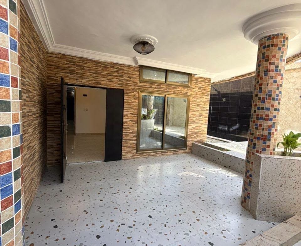Appartement F4 neuf à Fidjrossè proche de la plage 7