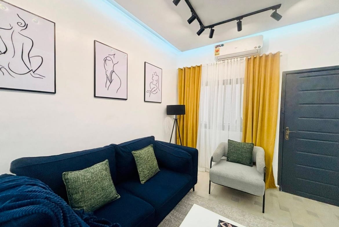 Appartement meublé 1 chambre à louer à Fidjrossè Plage 3