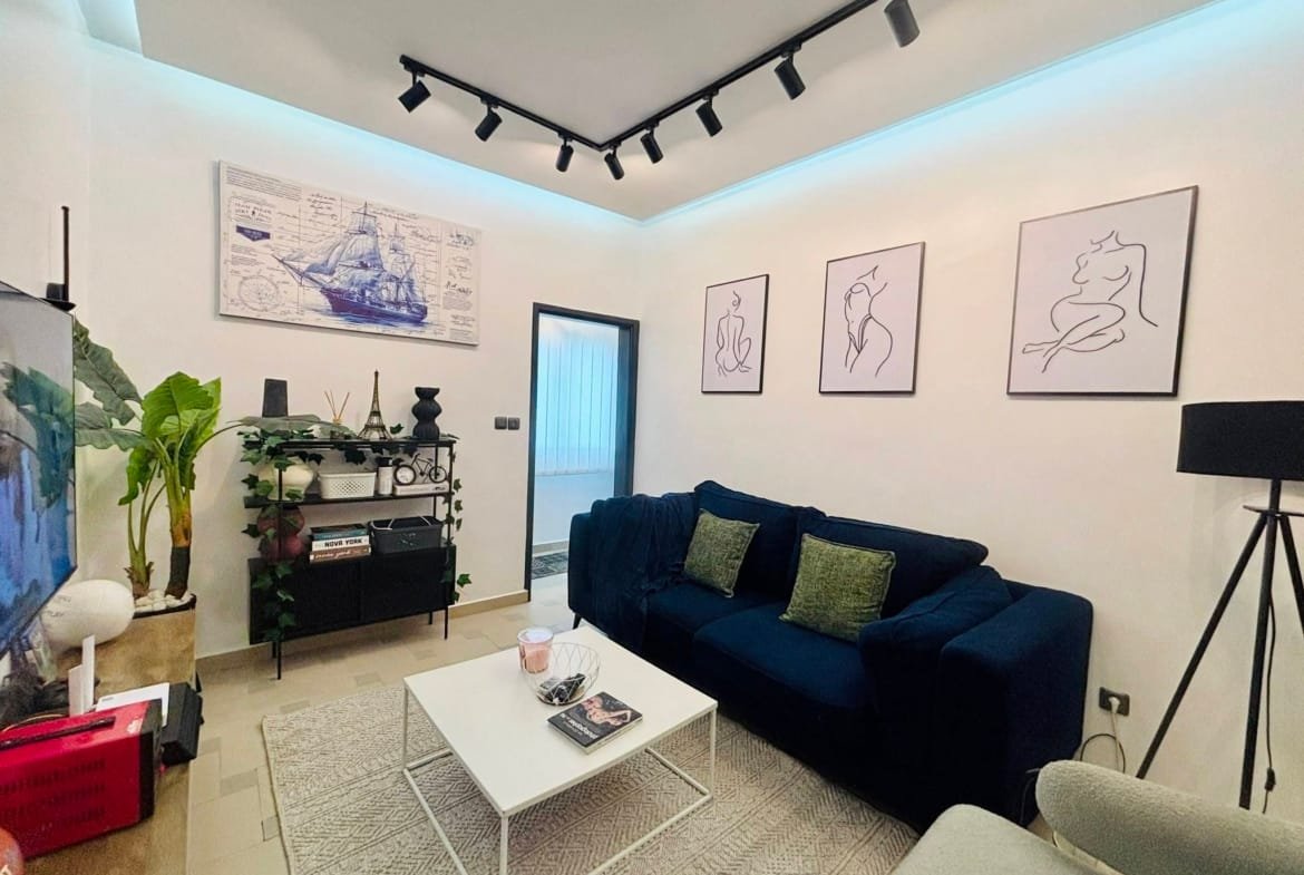 Appartement meublé 1 chambre à louer à Fidjrossè Plage 4