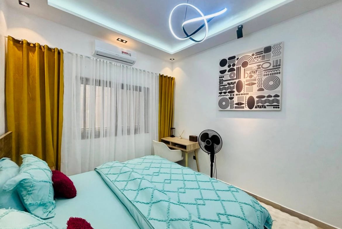 Appartement meublé 1 chambre à louer à Fidjrossè Plage 5