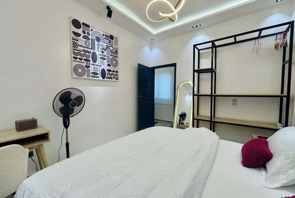 Appartement meublé 1 chambre à louer à Fidjrossè Plage 7