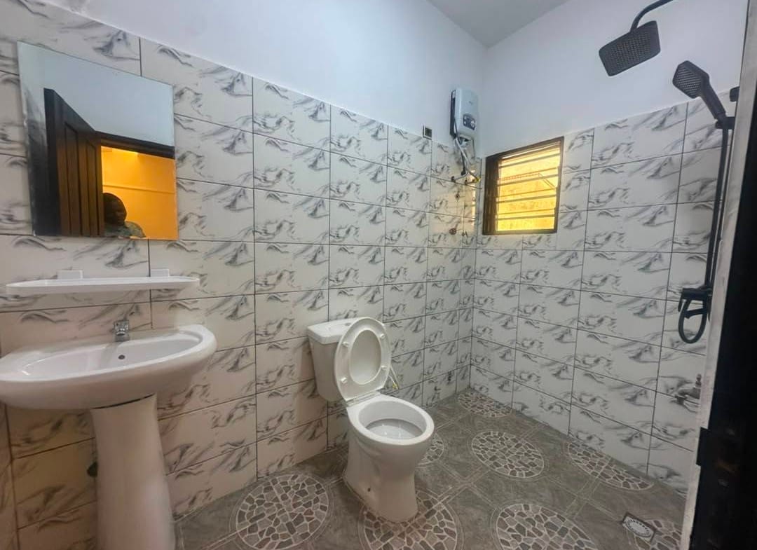 Appartement meublé 2 chambres à Fidjrossè Plage 12
