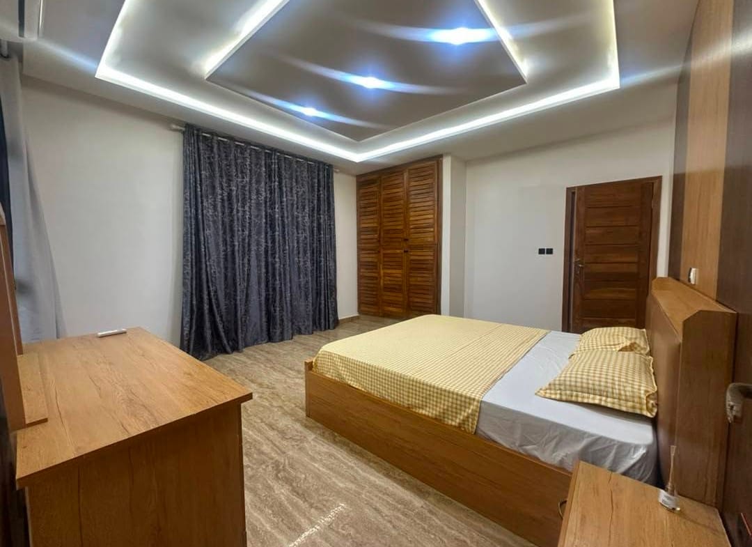 Appartement meublé 2 chambres de standing à Fidjrossè Plage 4