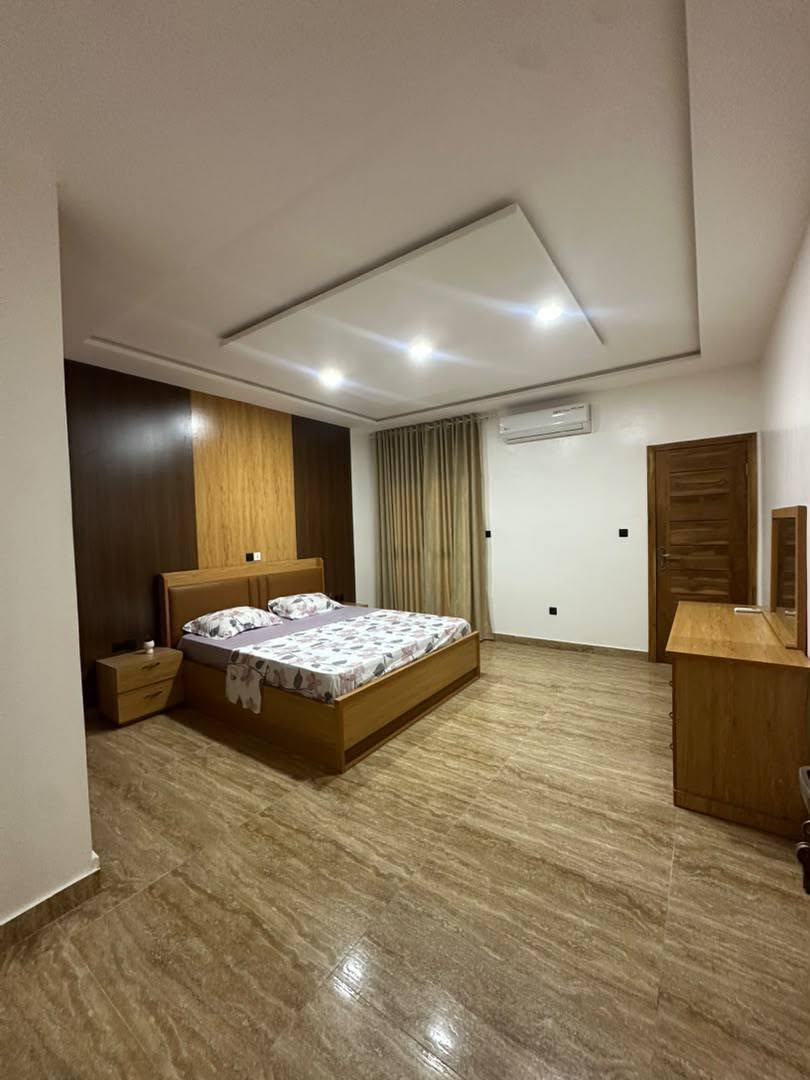 Appartement meublé 2 chambres de standing à Fidjrossè Plage 7