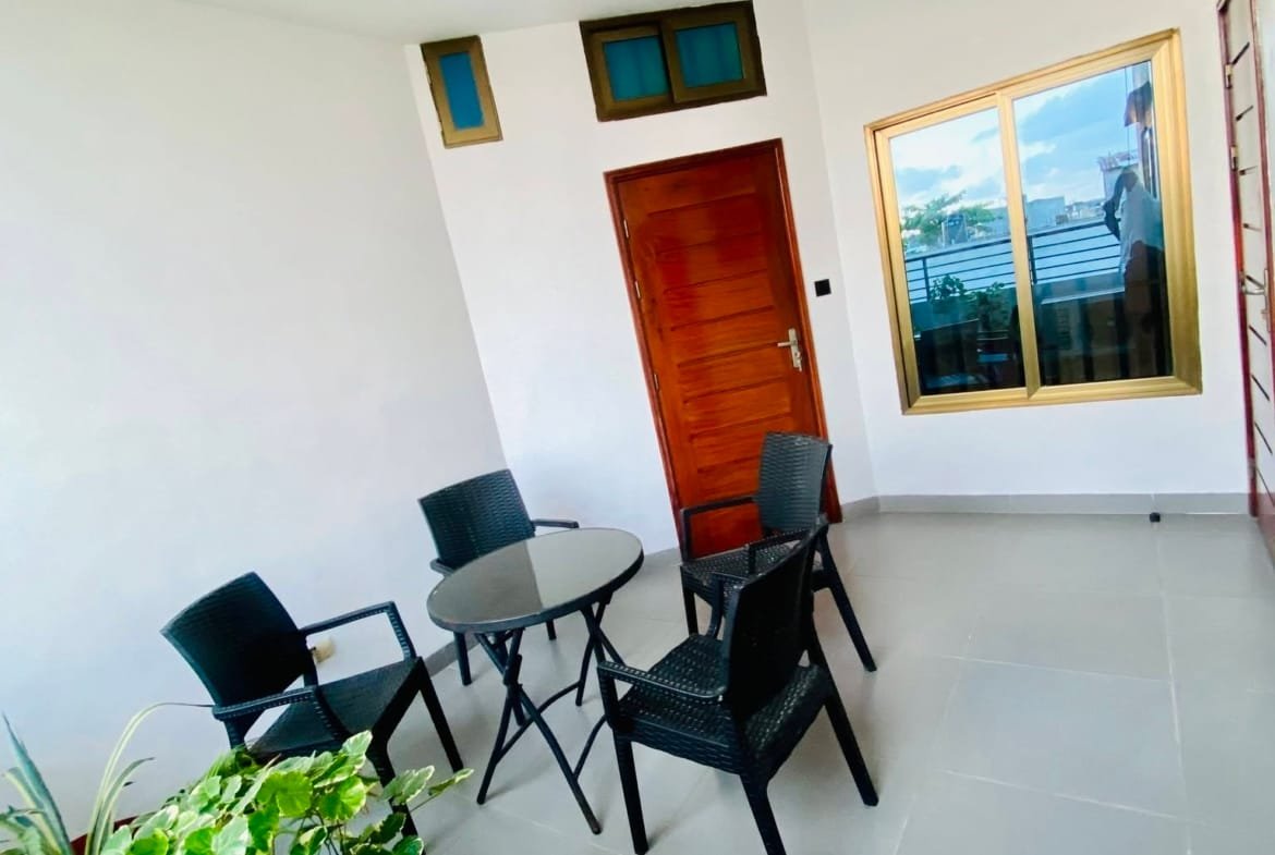 Appartement meublé 2 chambres derrière le Stade de l'Amitié 4