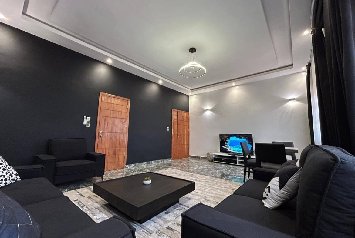 Appartement meublé 2 chambres près de la Route des Pêches à Fidjrossè