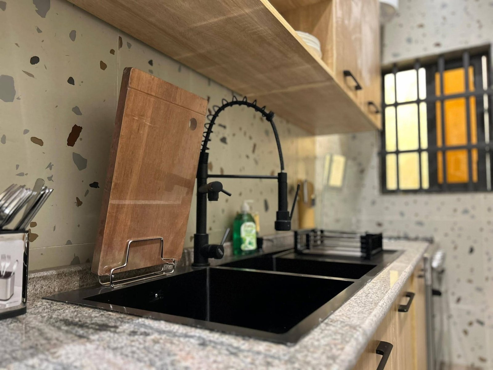 Appartement meublé 2 chambres près de la Route des Pêches à Fidjrossè 3