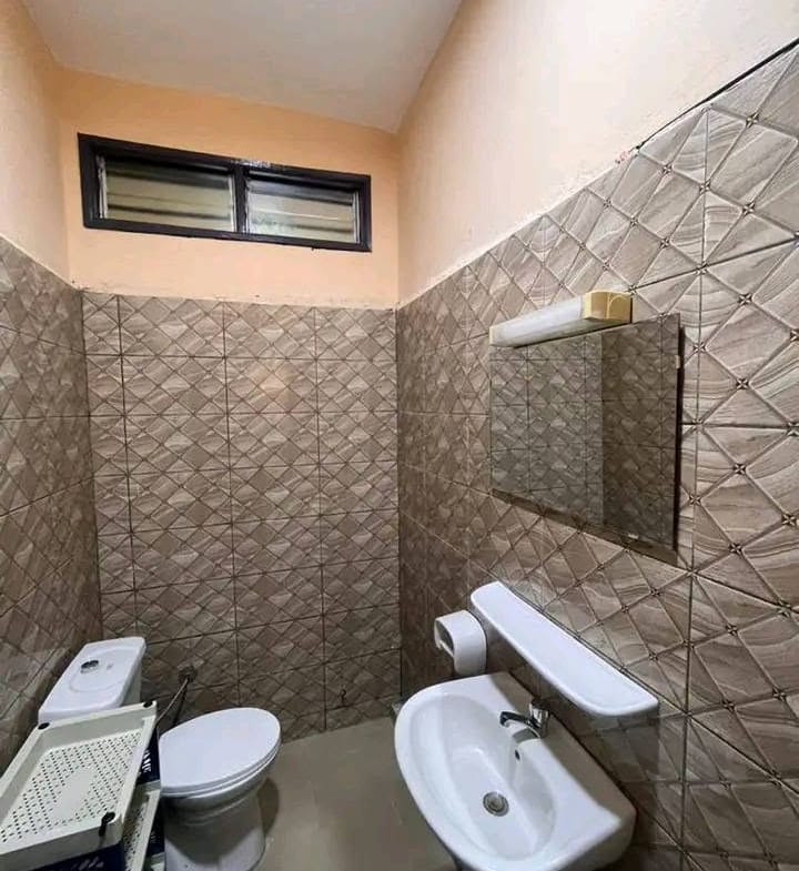 Appartement meublé 3 chambres à Fidjrossè Plage 10