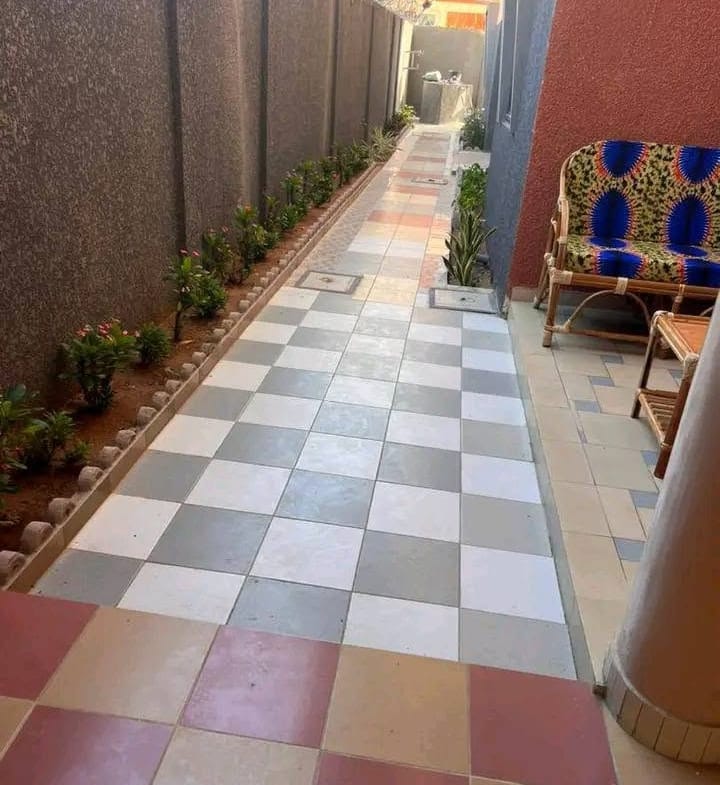 Appartement meublé 3 chambres à Fidjrossè Plage 11