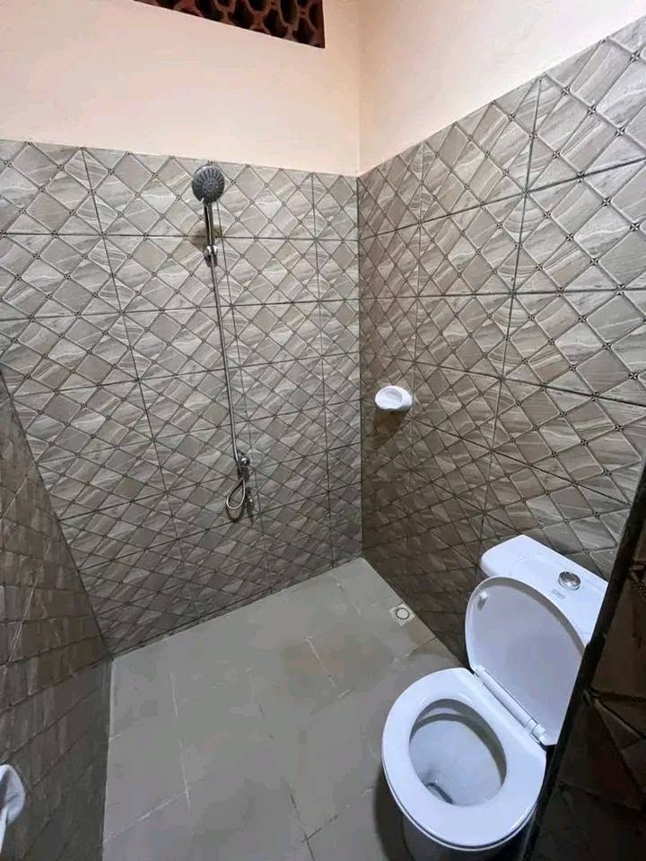 Appartement meublé 3 chambres à Fidjrossè Plage 13