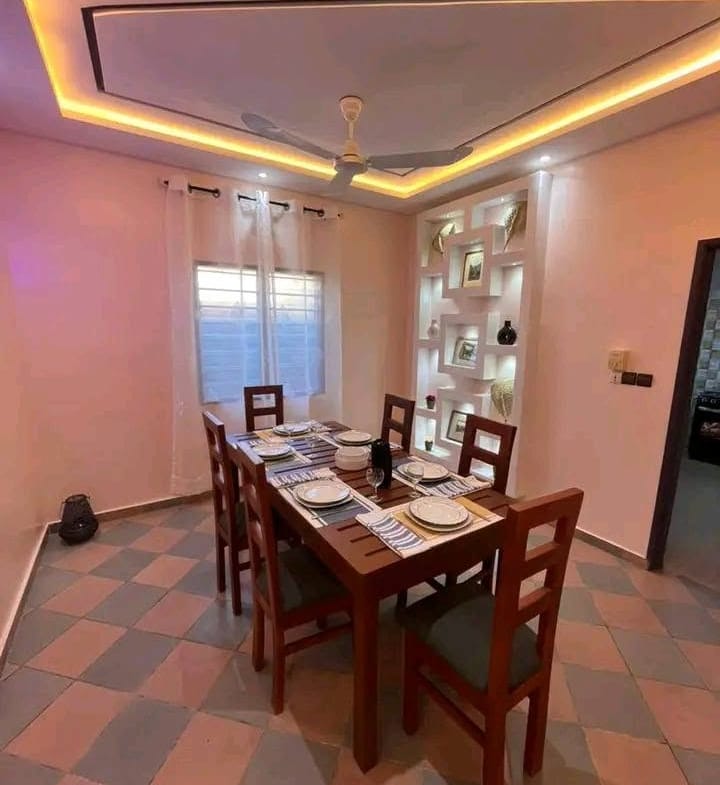 Appartement meublé 3 chambres à Fidjrossè Plage 2
