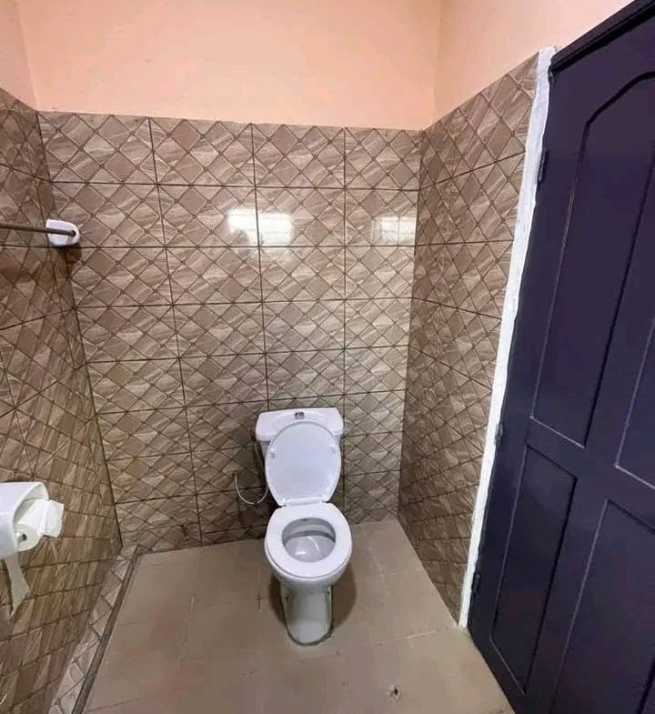 Appartement meublé 3 chambres à Fidjrossè Plage 9
