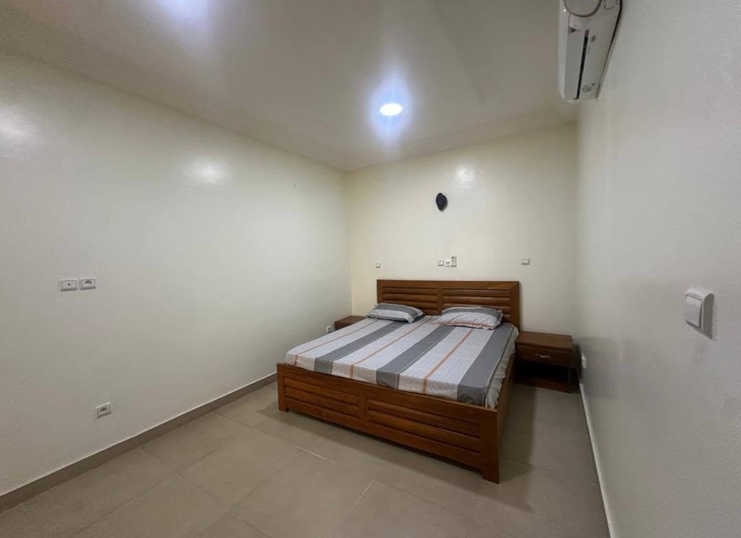 Appartement meublé 3 chambres à Haie Vive 13