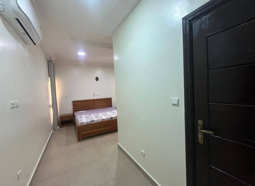 Appartement meublé 3 chambres à Haie Vive 17