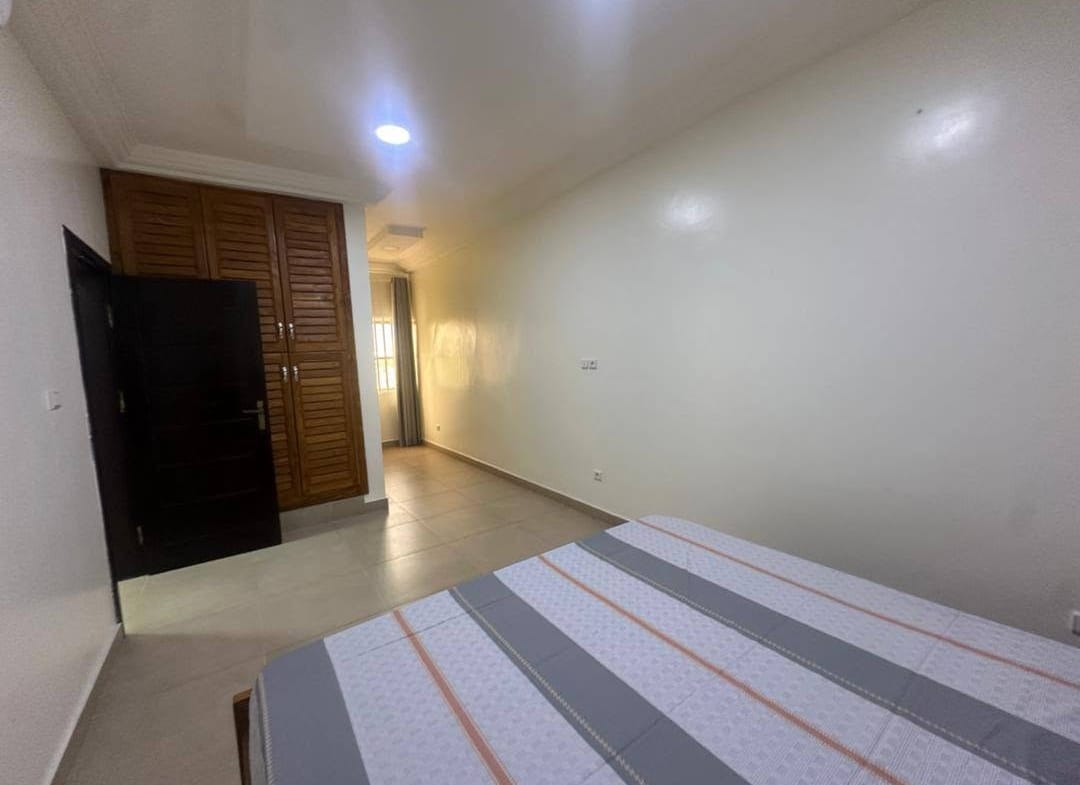 Appartement meublé 3 chambres à Haie Vive 18